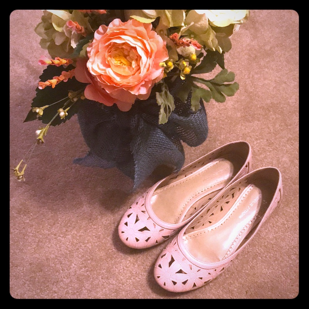 Adrienne Vittadini Pink Flats